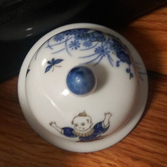 CHINOISERIE GINGER JAR Blue White Clowns design 9" LIDDED Ceramic Porcelain EUC - Picture 9 of 11